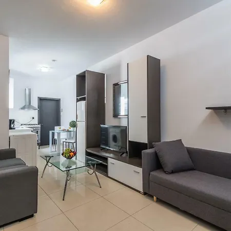 Διαμέρισμα Penthouse With Terrace Spinola Bay